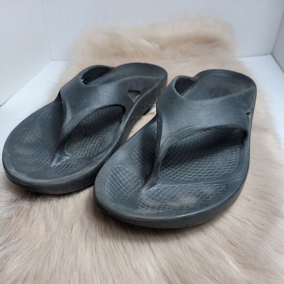 Ofoos Black Mens Sandals - Picture 1 of 6